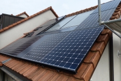 3.4 kWp DEFH Muttenz nach Dachrenovation mit Solarstromanlage