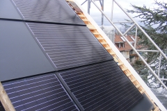 EFH Basel während Dachsanierung und Einbau Indach Solaranlage